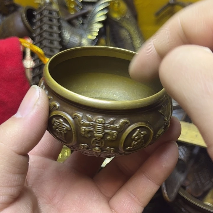 诚信经营精美铜器