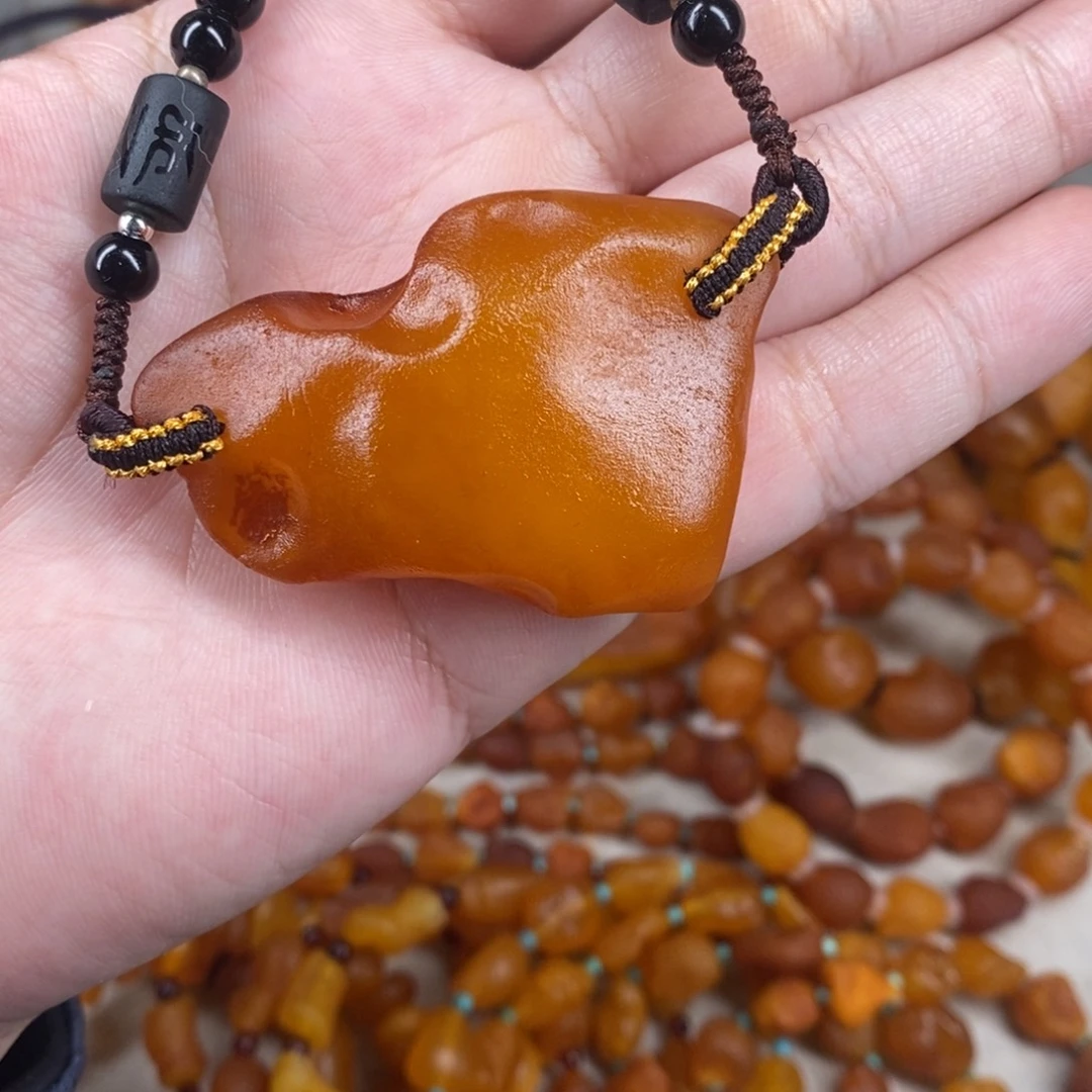 琥珀未镶嵌珠宝奇石