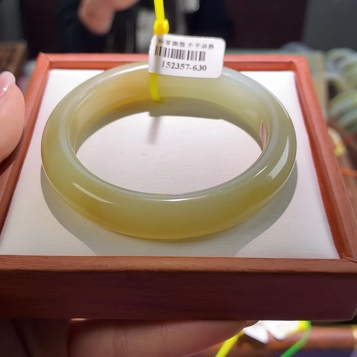 和田玉未镶嵌手镯53 56.57