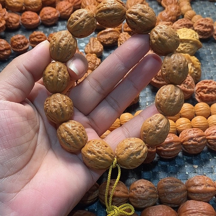 手串文玩核桃小赤龙