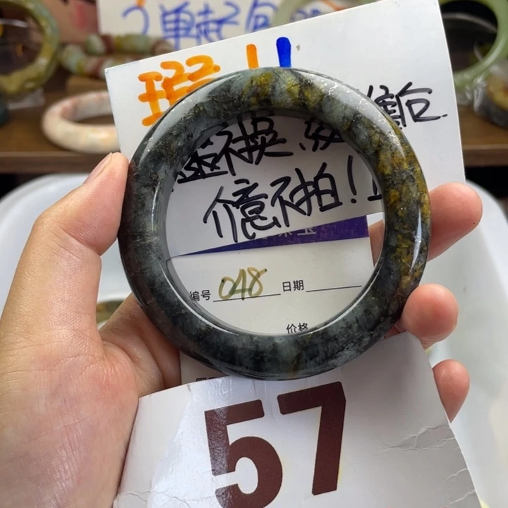 未镶嵌蛇纹石玉手镯
