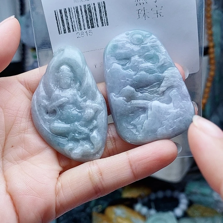 翡翠未镶嵌颈饰翡翠