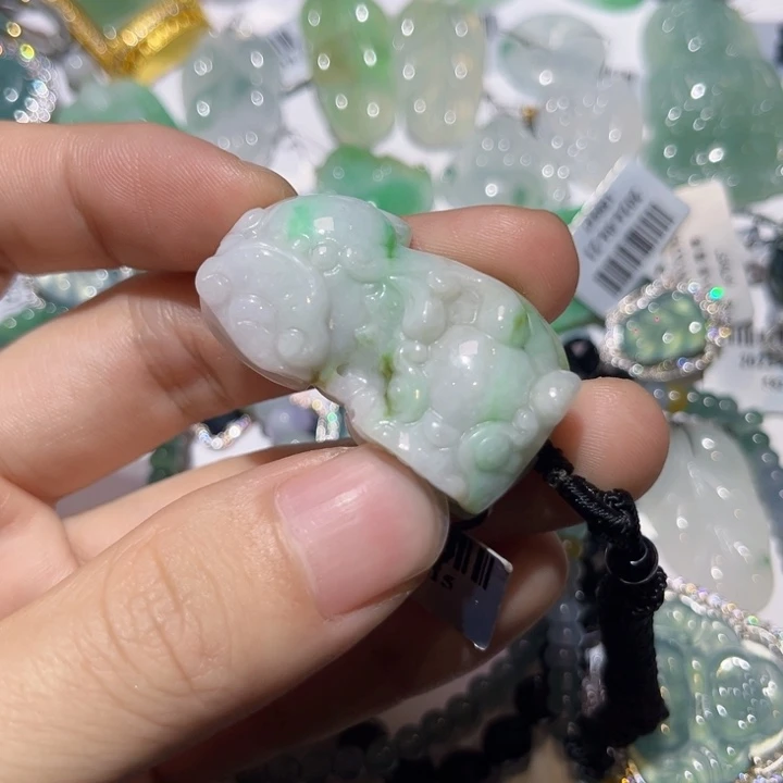 翡翠颈饰未镶嵌天然翡翠A货