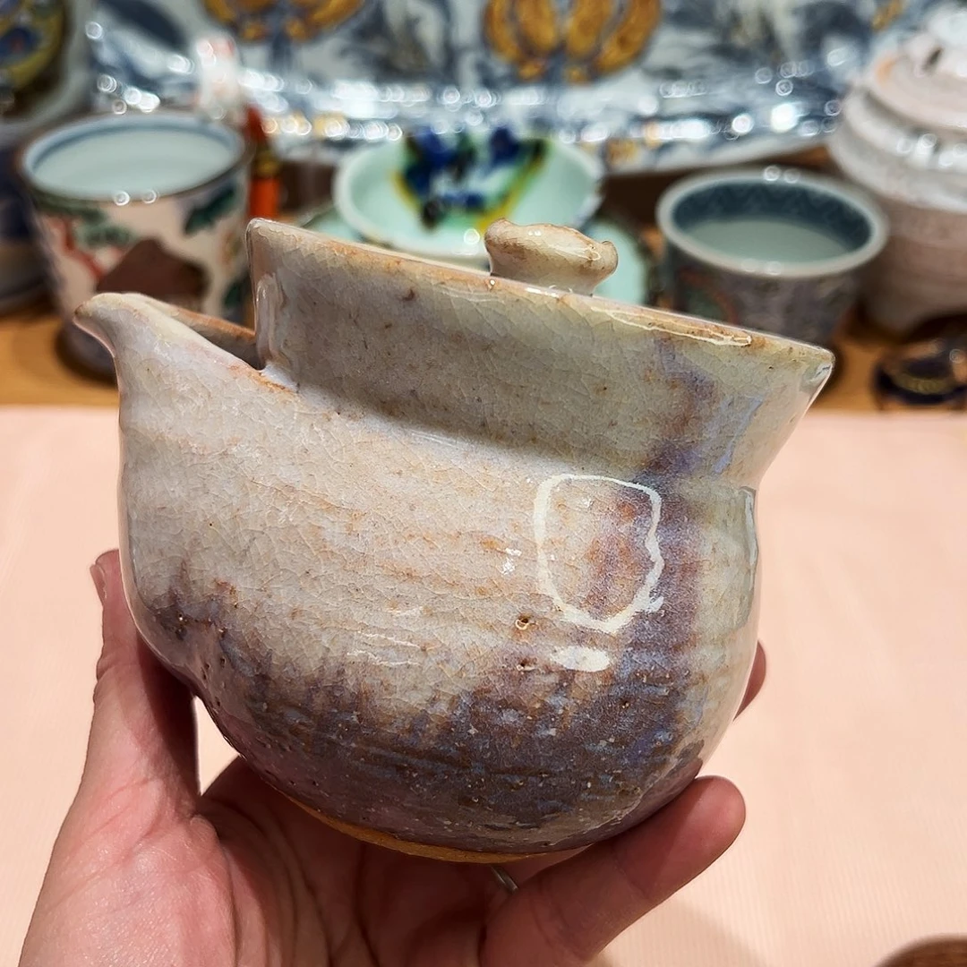 咖啡杯和茶杯是我们学校一