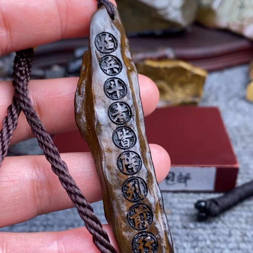 【闪购商品】原石雕刻手把件