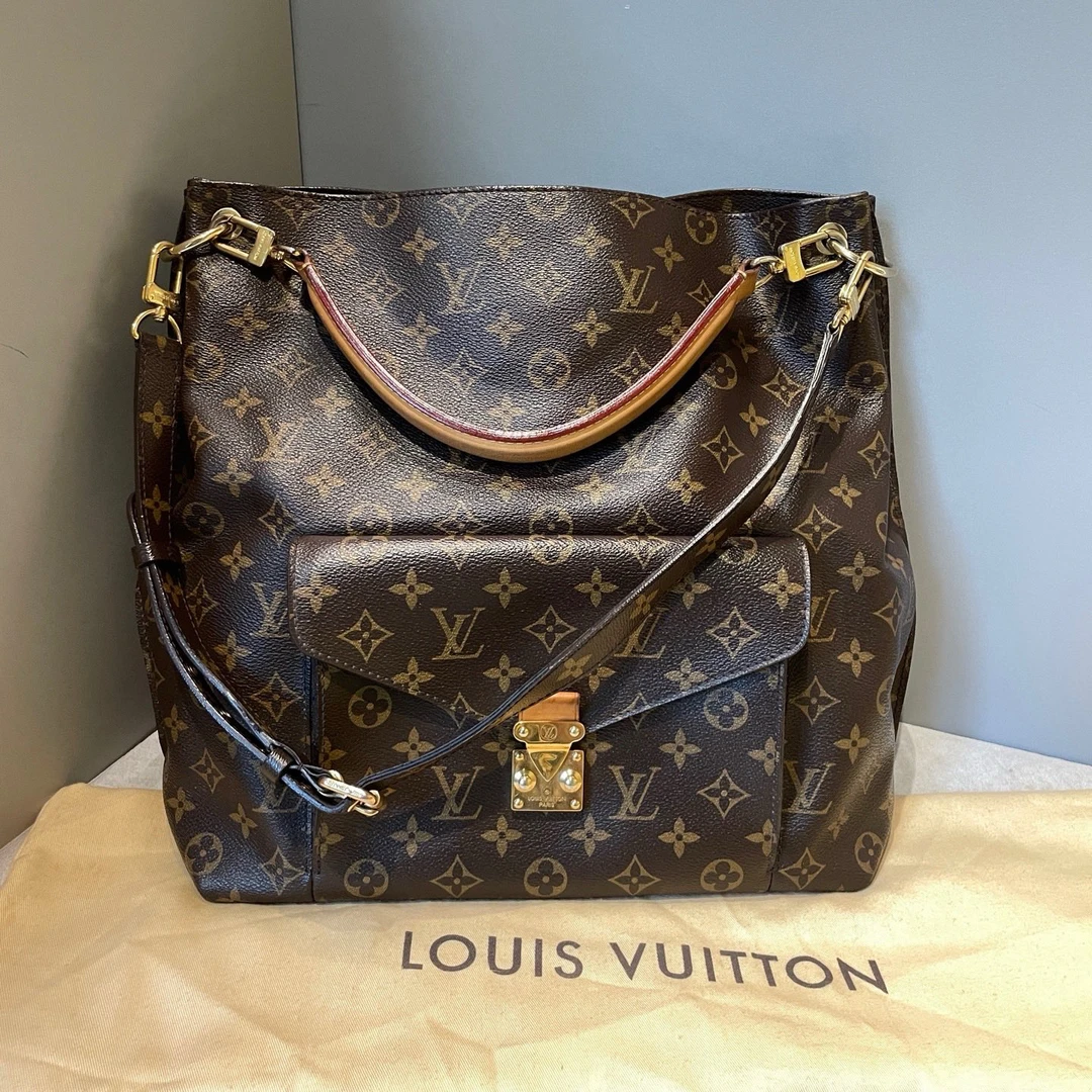 95新 LouisVuitton/路易威登 Metis Hobo老花腋下单肩包