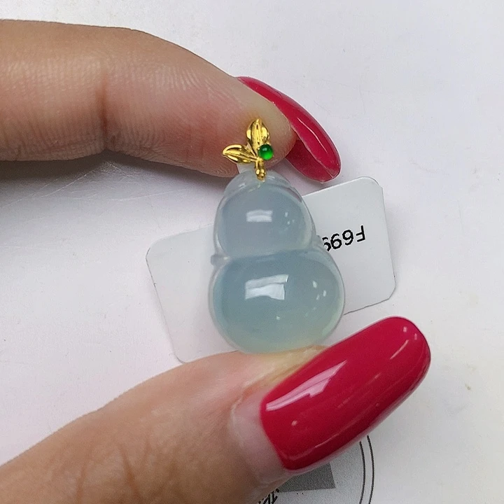 颈饰18K金镶嵌翡翠天然翡翠