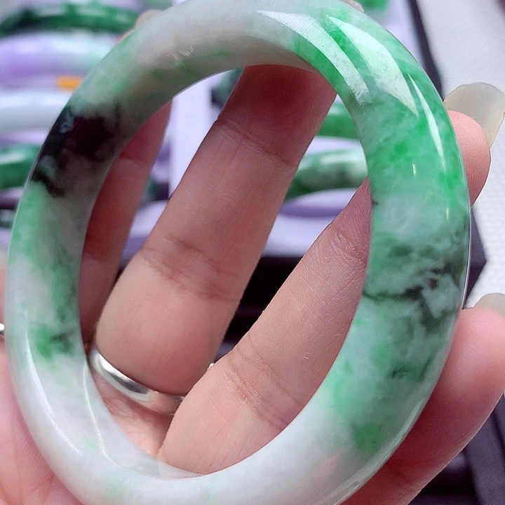 未镶嵌手镯翡翠翡翠