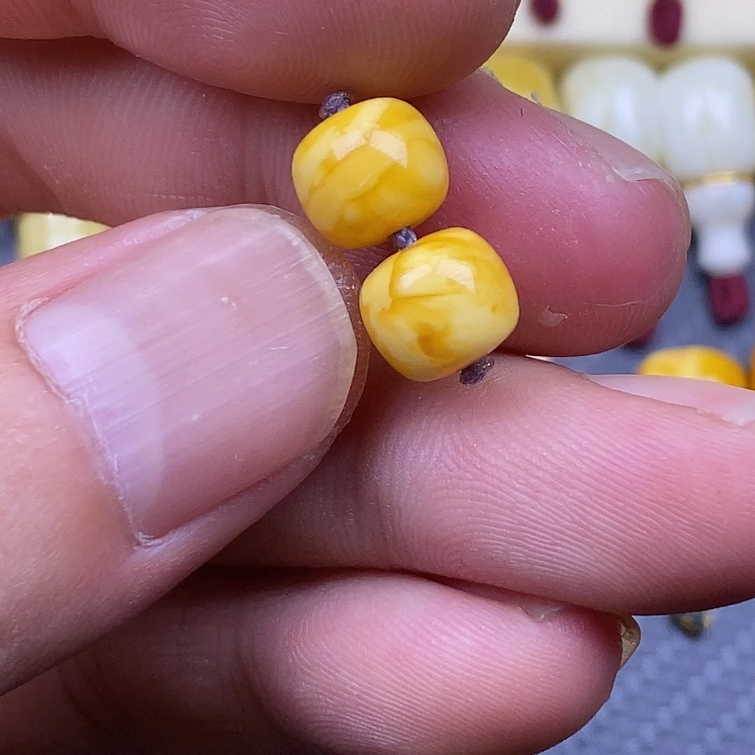 未镶嵌琥珀裸石东**律9.1*8.1mm