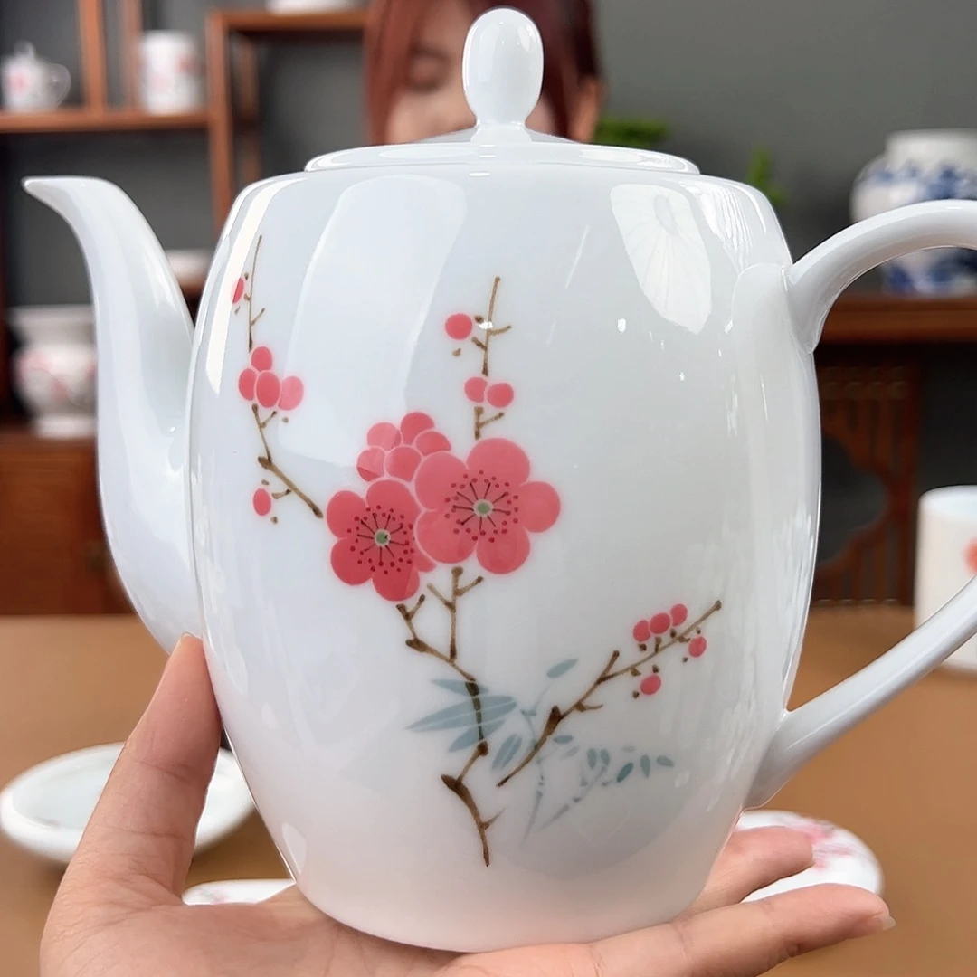 高白瓷 红梅腰鼓壶，微瑕