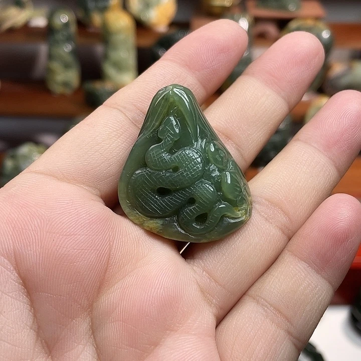 岫岩河磨玉（透闪石质玉）未镶嵌吊坠(不含链)