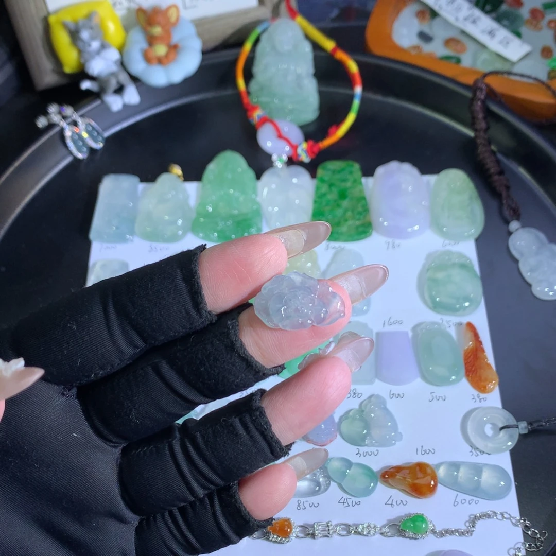 翡翠未镶嵌吊坠(不含链)冰蓝莲花