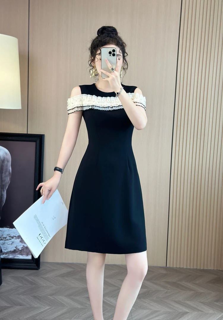 【珍珍粉丝专享】241201深圳南油高端女装2025夏季新品连衣裙