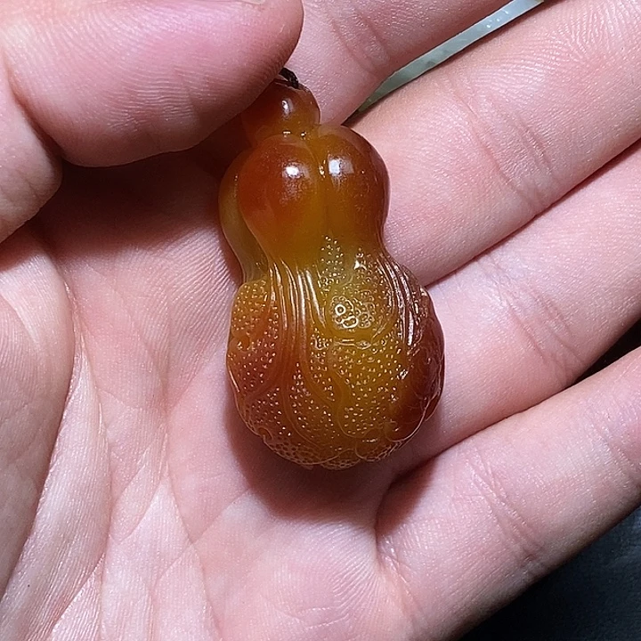 中***好和田玉未镶嵌颈饰CC