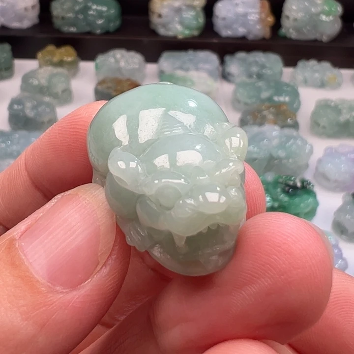 颈饰未镶嵌翡翠貔貅