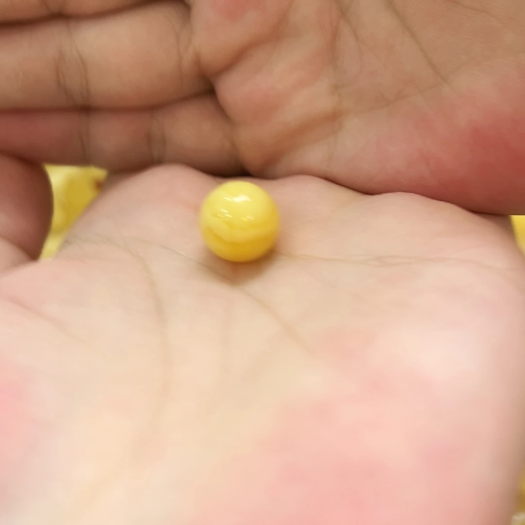 蜜蜡未镶嵌珠宝奇石