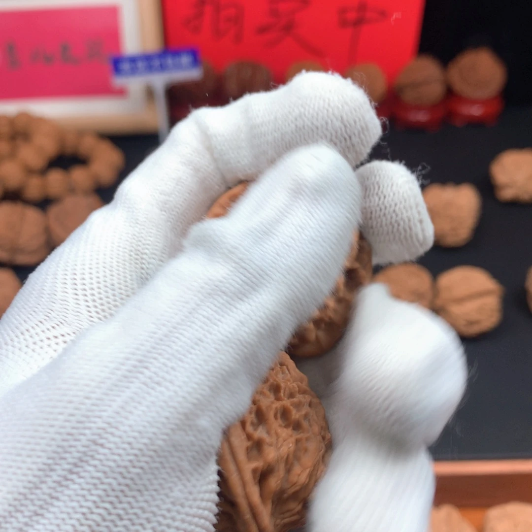 文玩核桃吊坠马老四