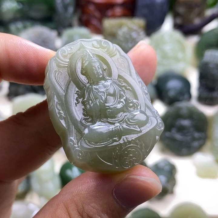 颈饰未镶嵌和田玉