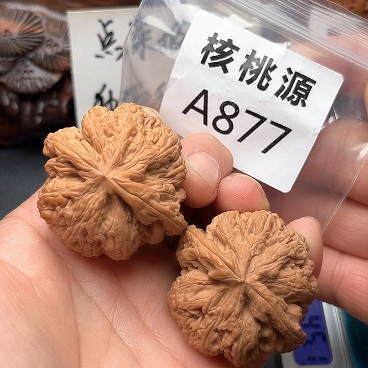 水***妖吊坠文玩核桃大粗筋