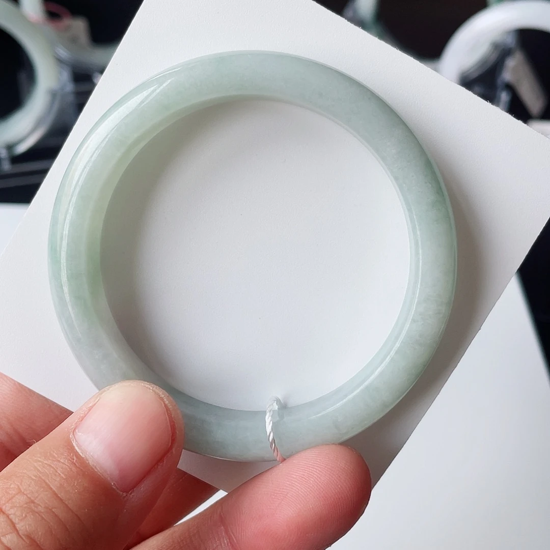 翡翠未镶嵌手镯566