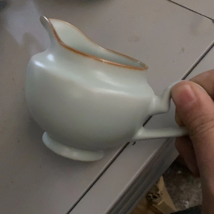 陶瓷艺术品及艺术壶