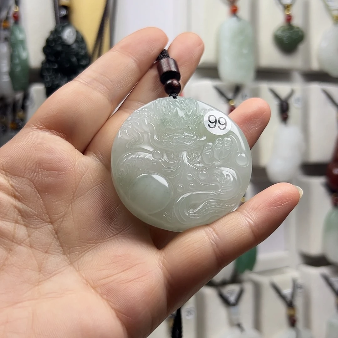 石英质玉（金丝玉）未镶嵌颈饰