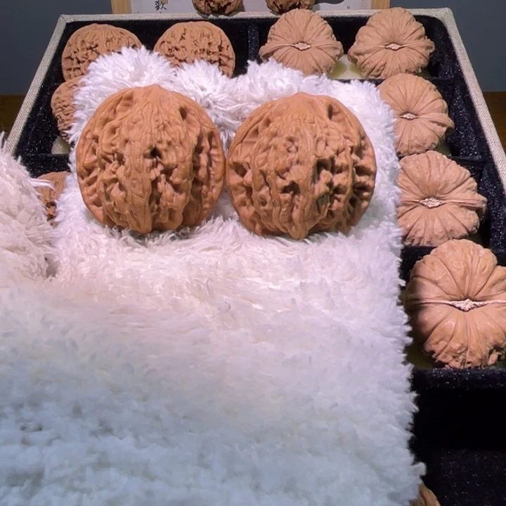 吊坠文玩核桃39虎头