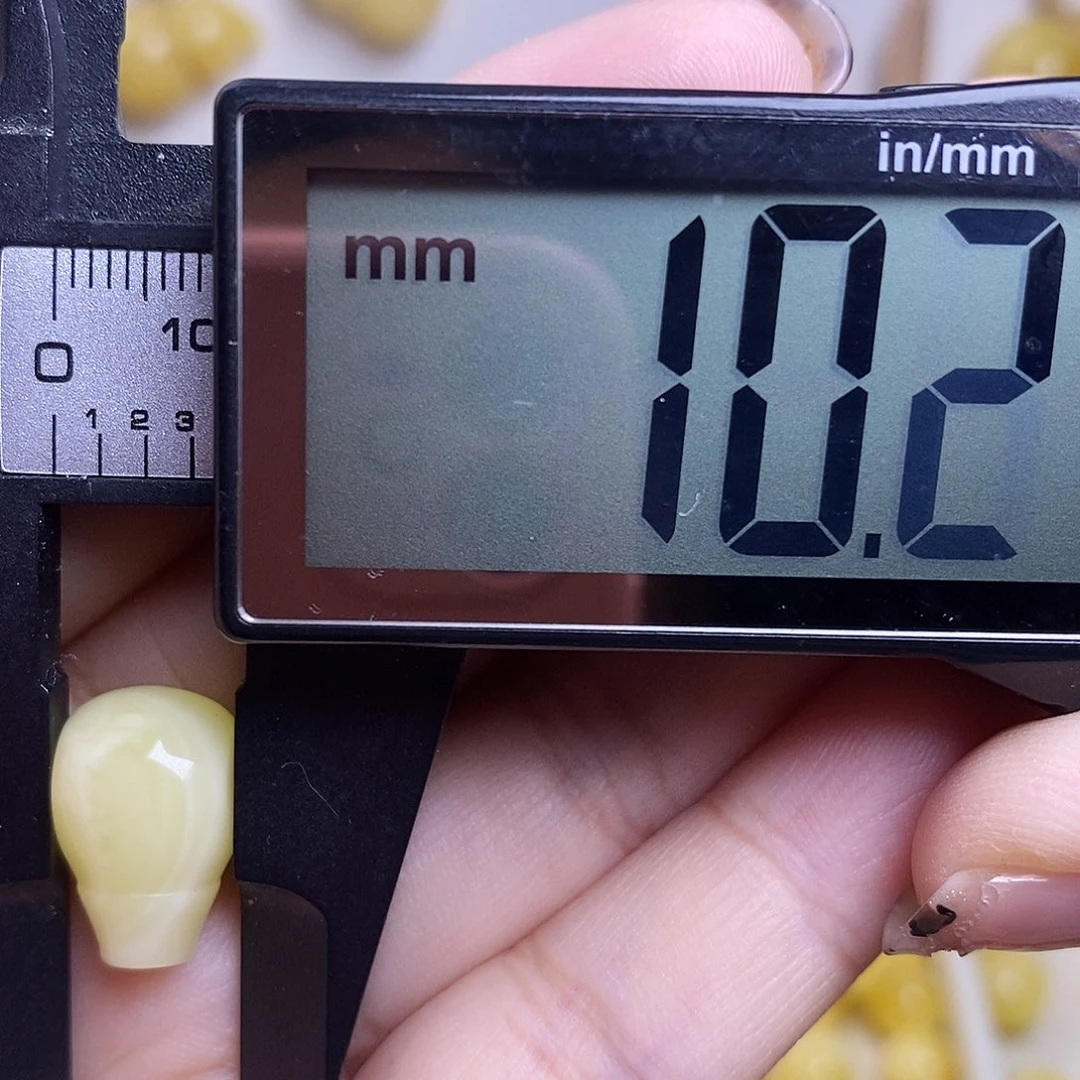 裸石琥珀未镶嵌蜜蜡三通