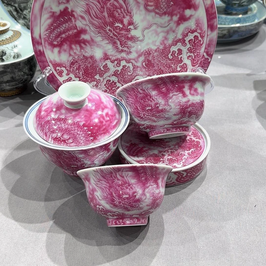 瓷片景德镇瓷器精品陈列
