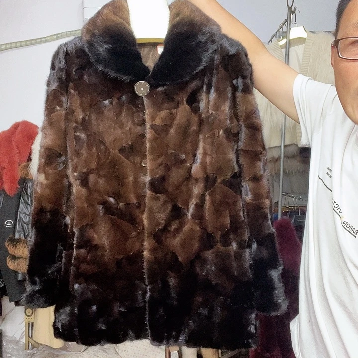 商场断码拼貂衣服