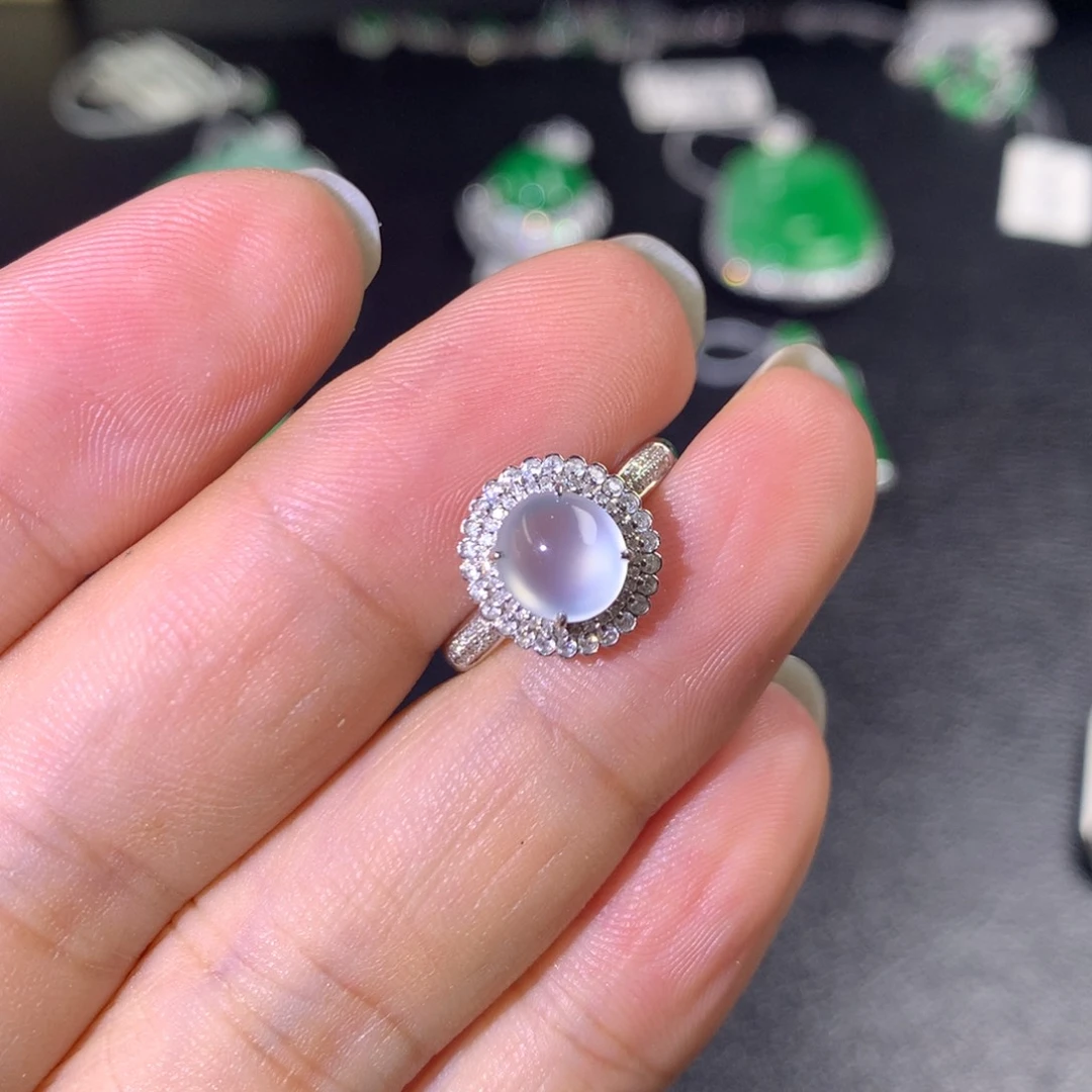 翡翠戒指18K金镶嵌翡翠