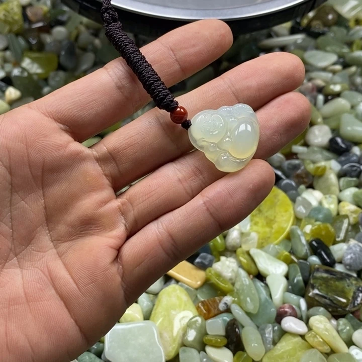 蛇纹石玉鱼缸石未镶嵌