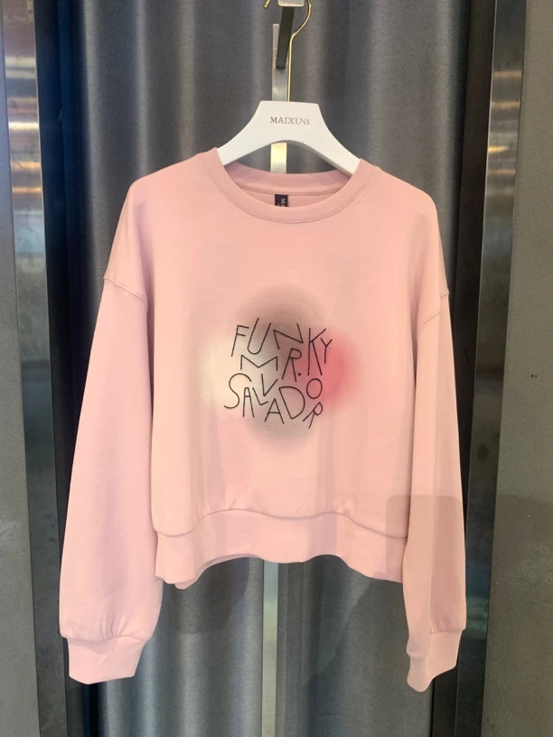 麦寻粉色短款卫衣