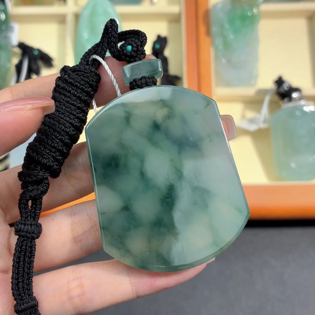 翡翠未镶嵌颈饰缅甸天然A货翡翠