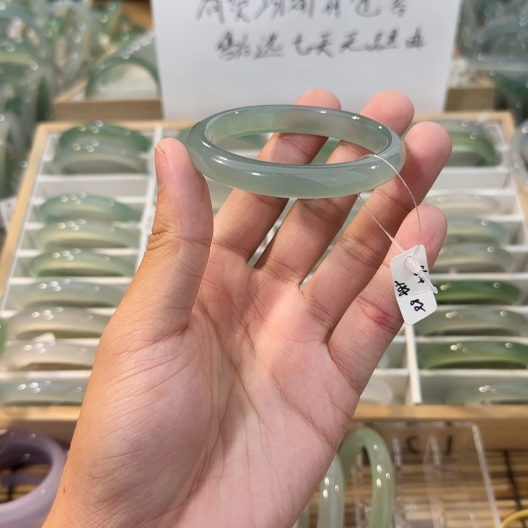 玛瑙/玉髓未镶嵌手镯圈口56.4