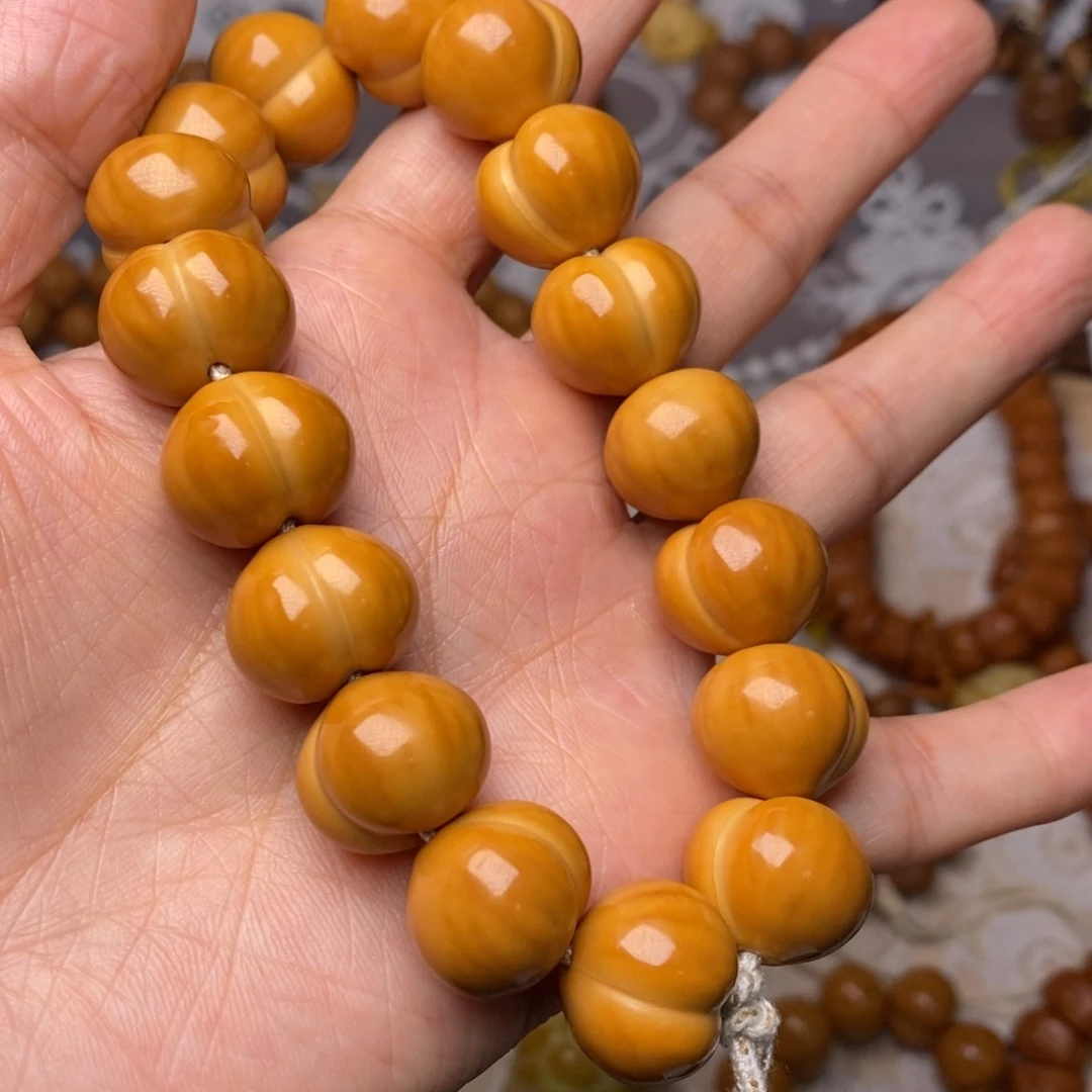 把件猴头核桃柯基屁桃高定