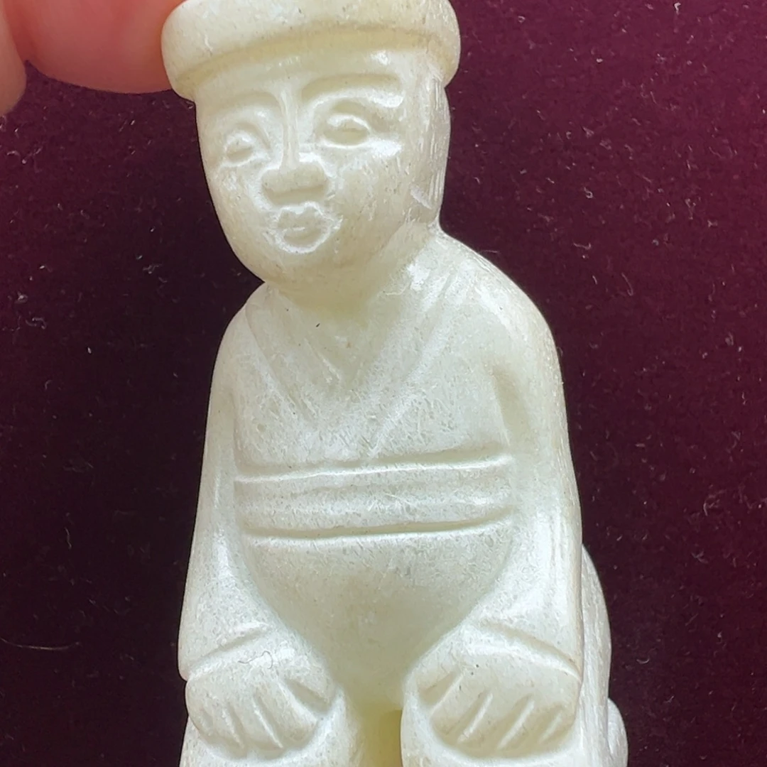 石英质玉未镶嵌颈饰