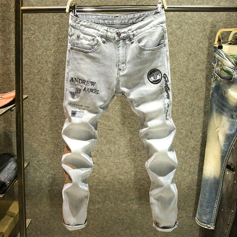 高端轻奢刺绣牛仔裤男款潮流百搭修身裤子男潮牌灰色小脚裤春夏季