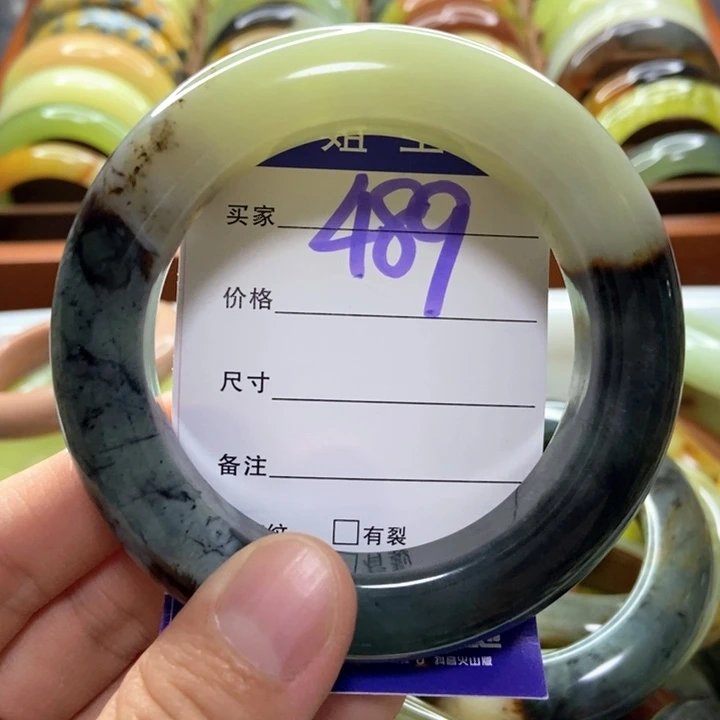M***n未镶嵌蛇纹石玉手镯