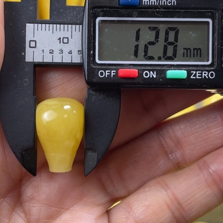 蜜蜡未镶嵌裸石29杂