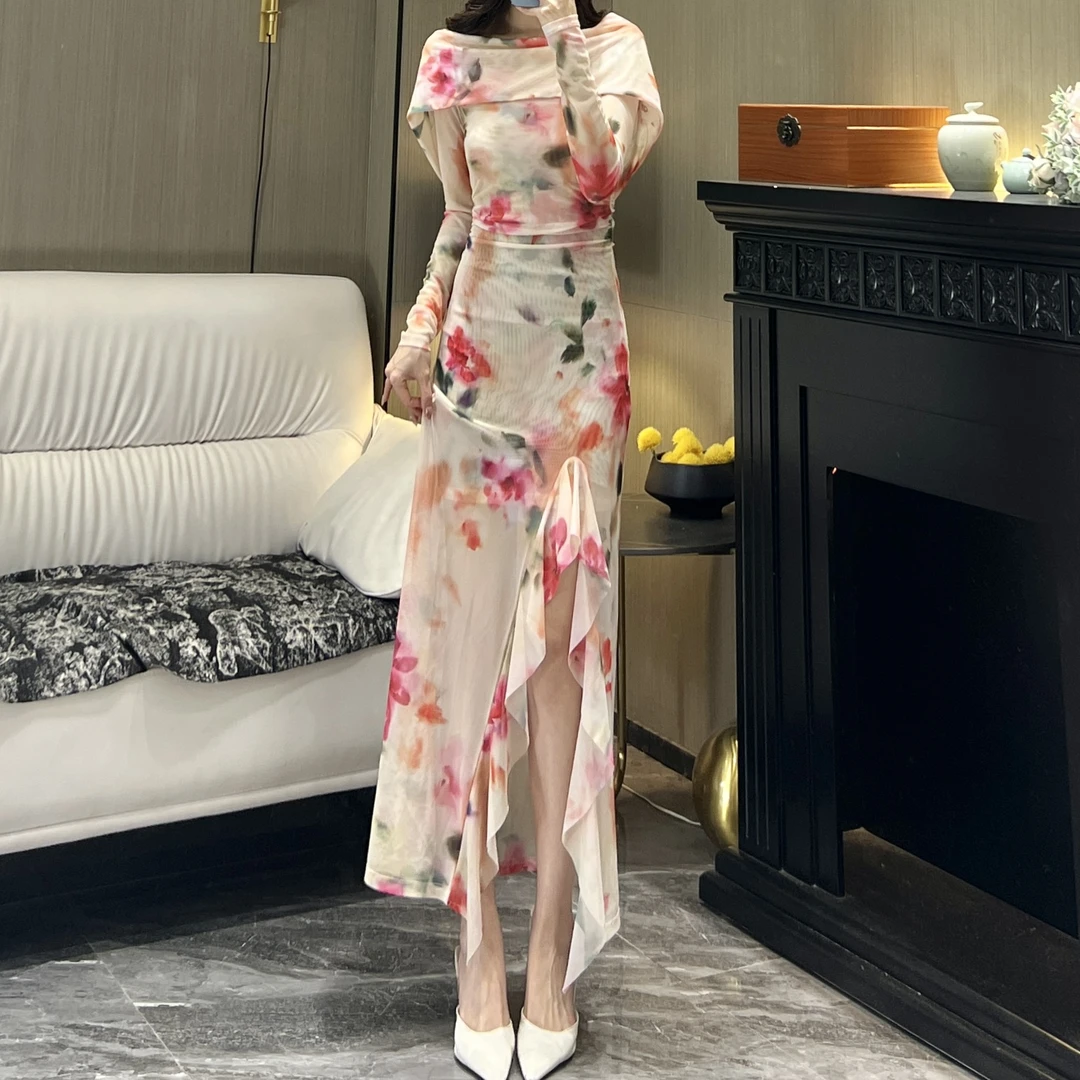 轻奢气质女人味连帽一字领长袖桃李芬芳显瘦修身百搭开叉连衣裙