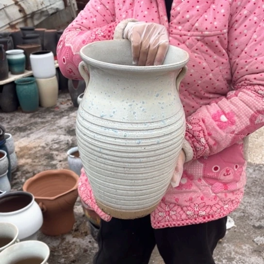 红陶口20高32瑕疵