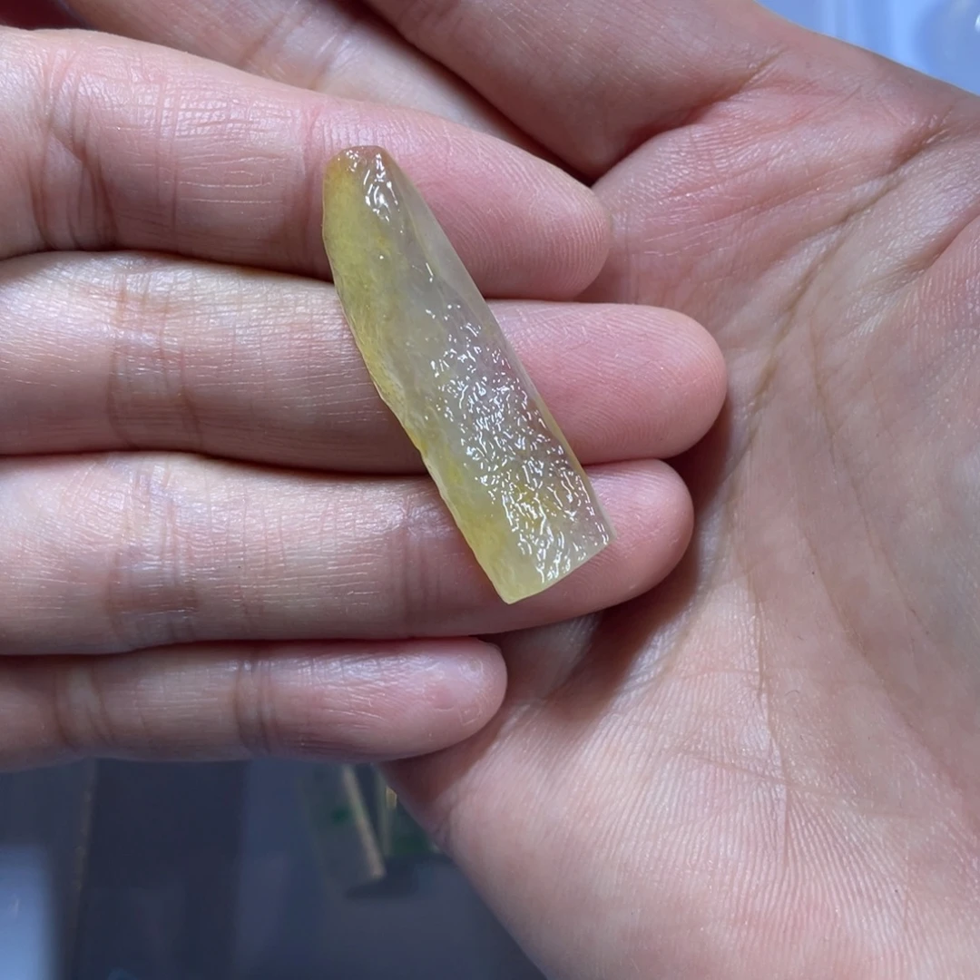 翡翠未镶嵌颈饰葫芦