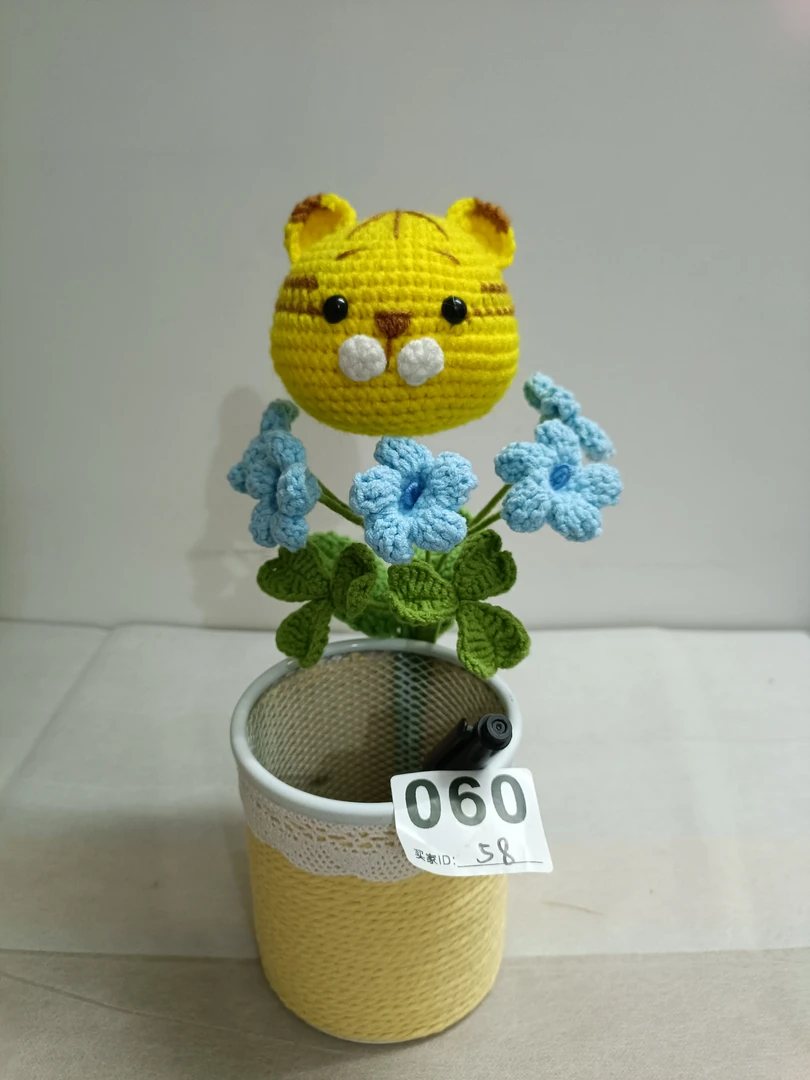 060纯手工向日葵笔筒教师节幼儿园小学新颖不撞款礼物