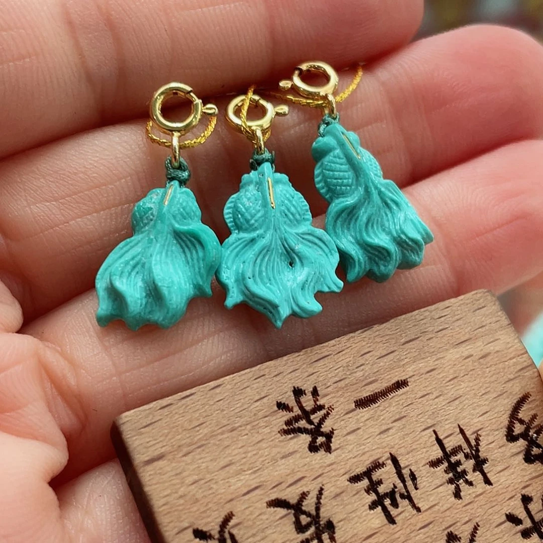绿松石颈饰未镶嵌