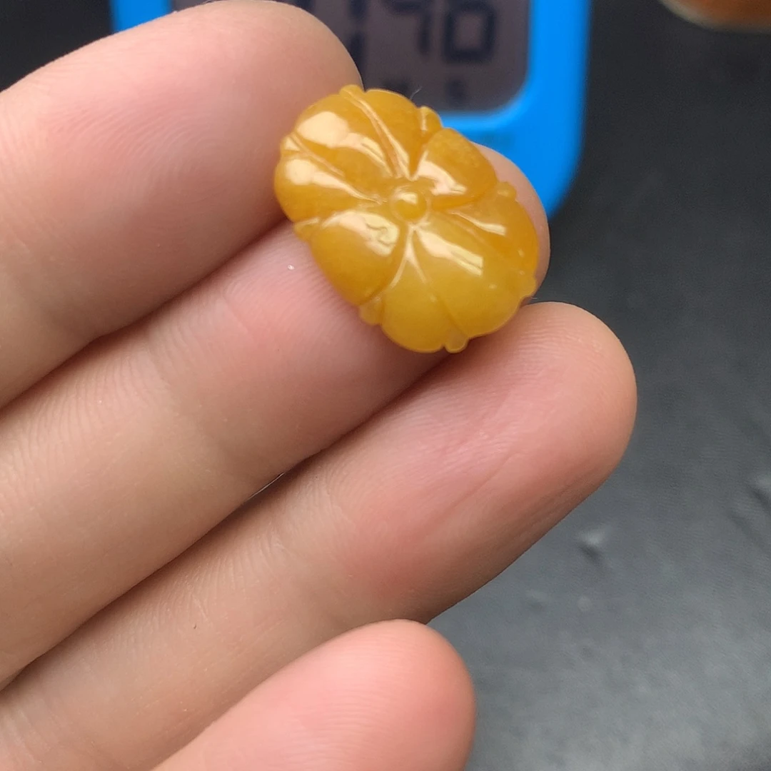 翡翠未镶嵌颈饰翡翠首饰和翡翠珠宝