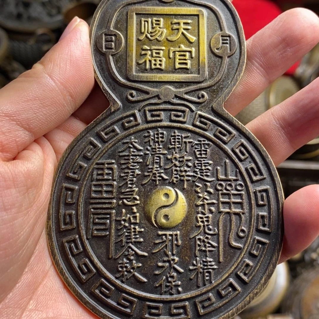 精美铜器做工精良