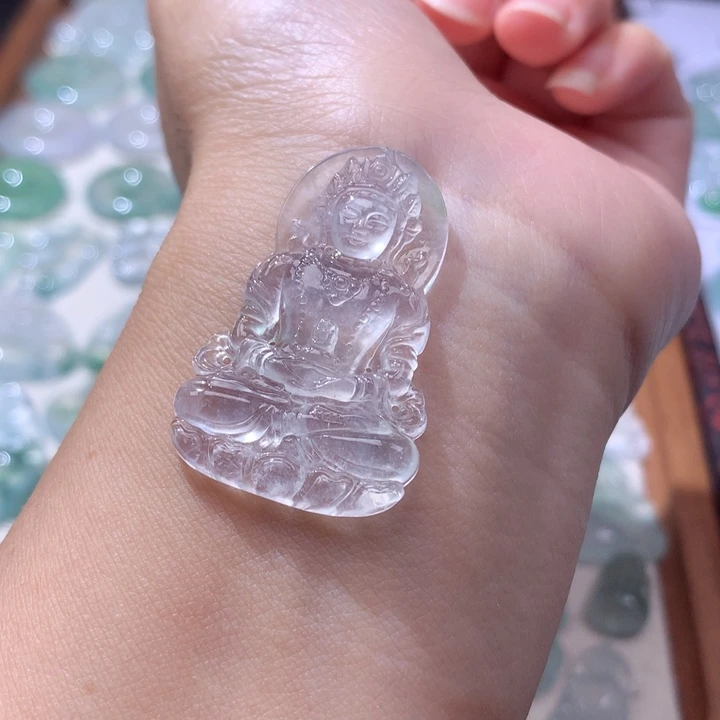 颈饰未镶嵌翡翠高冰渡母