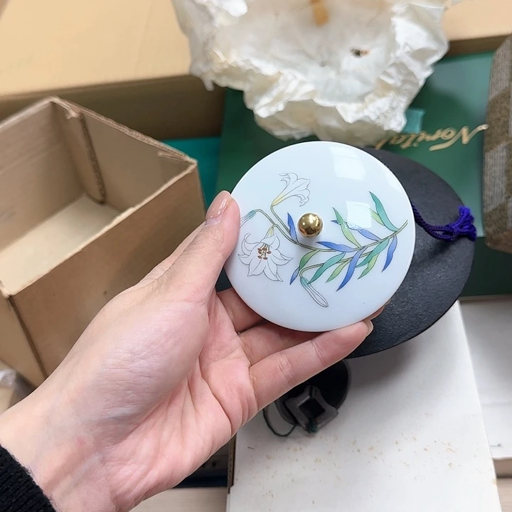 净*瓷器。 瓷器。