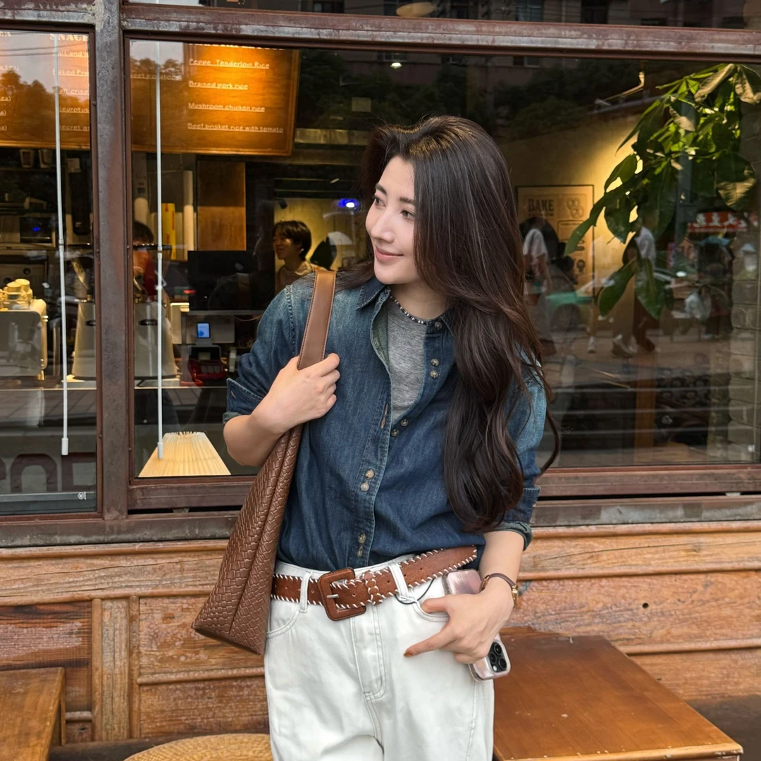 【衣长69-71】复古牛仔长袖衬衫休闲气质渐变水洗蓝百搭叠穿8205